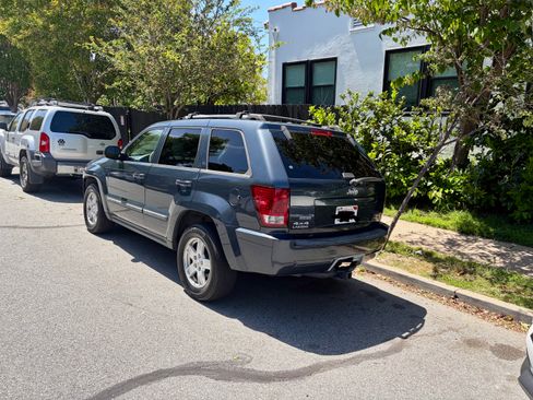 Used 2007 Jeep Grand Cherokee Laredo AWD/4WD image 5