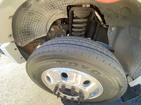 Used 2008 Ford F450 Lariat image 12