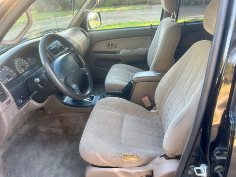 Used 2000 Toyota 4Runner 2WD image 11