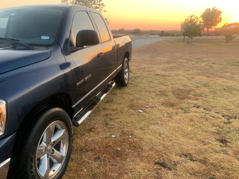 Used 2007 Dodge Ram 1500 Truck SLT RWD image 11