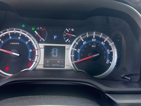 Used 2015 Toyota 4Runner SR5 Premium image 14