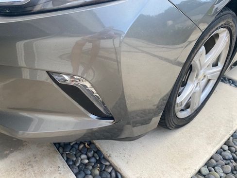 Used 2017 Chevrolet Volt LT FWD image 13