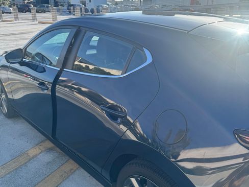 Used 2024 MAZDA MAZDA3 s FWD image 5
