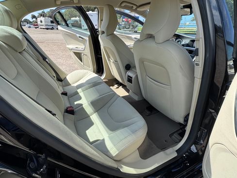 Used 2012 Volvo S60 T5 image 7