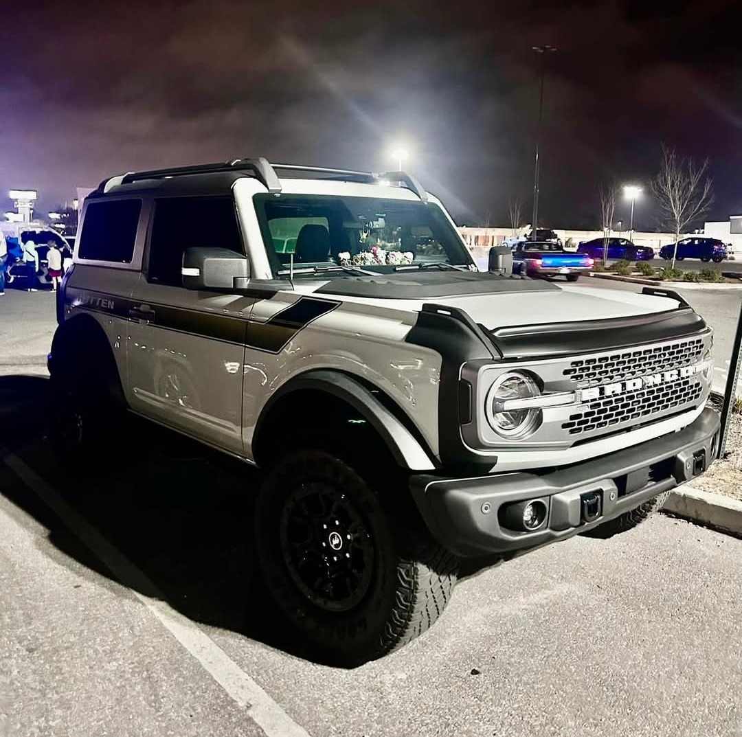 Used 2022 Ford Bronco Badlands AWD/4WD image 1