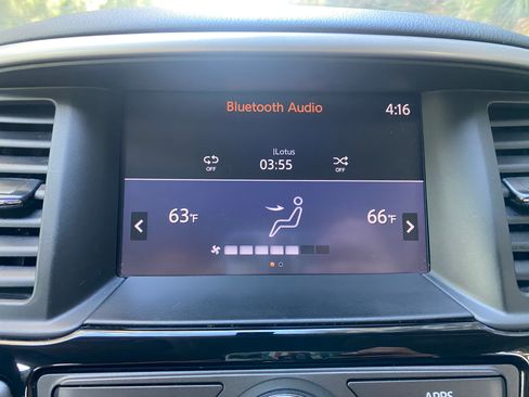 Used 2019 Nissan Pathfinder S image 13