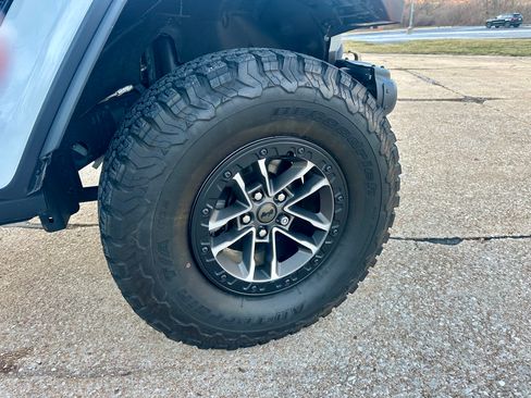 Used 2024 Jeep Wrangler Unlimited Rubicon 392 image 17