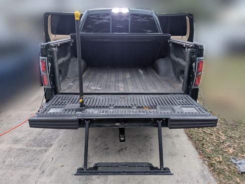 Used 2013 Ford F150 Lariat w/ Mid Equipment Group image 19