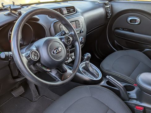 Used 2014 Kia Soul + w/ UVO w/Eservices Package image 8