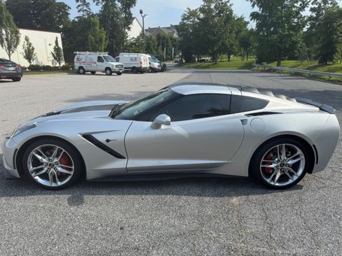 Used 2019 Chevrolet Corvette Stingray Coupe w/ 2LT Preferred Equipment Group image 2