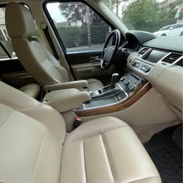 Used 2011 Land Rover Range Rover Sport HSE AWD/4WD image 14