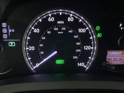 Used 2015 Lexus CT 200h image 14