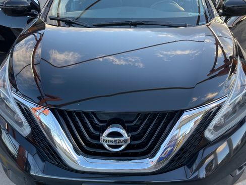 Used 2018 Nissan Murano SV image 1