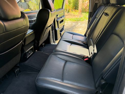 Used 2013 RAM 2500 Laramie w/ Convenience Group image 8