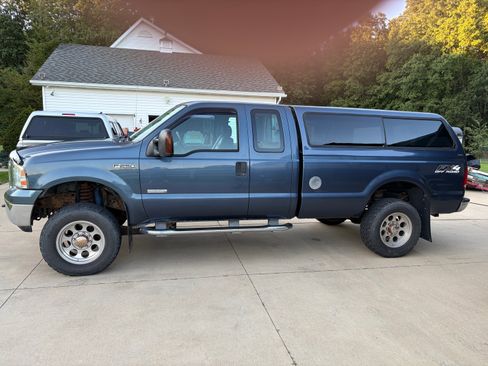 Used 2005 Ford F250 XLT RWD image 9
