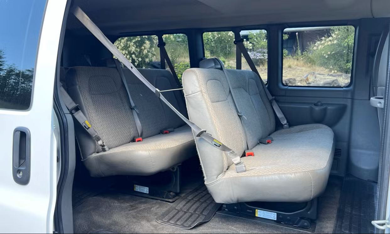 Used 2017 Chevrolet Express 3500 LT w/ LT Preferred Equipment Group RWD image 13