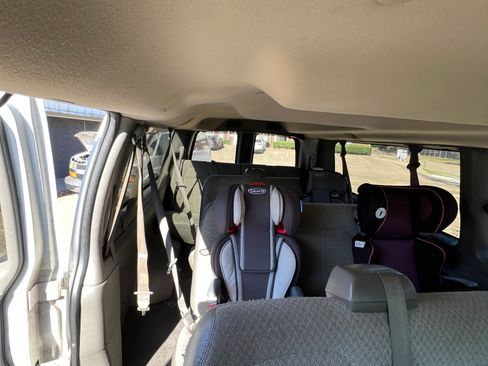 Used 2012 Chevrolet Express 3500 LT w/ LT Preferred Equipment Group image 8