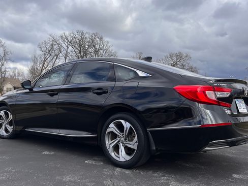 Used 2018 Honda Accord EX-L image 6