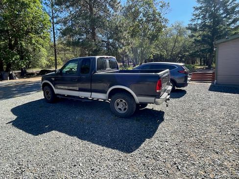 Used 1999 Ford F150 4x4 SuperCab image 2