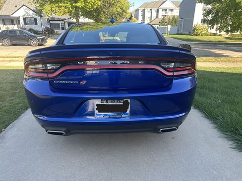 Used 2017 Dodge Charger SXT w/ AWD Plus Group image 10