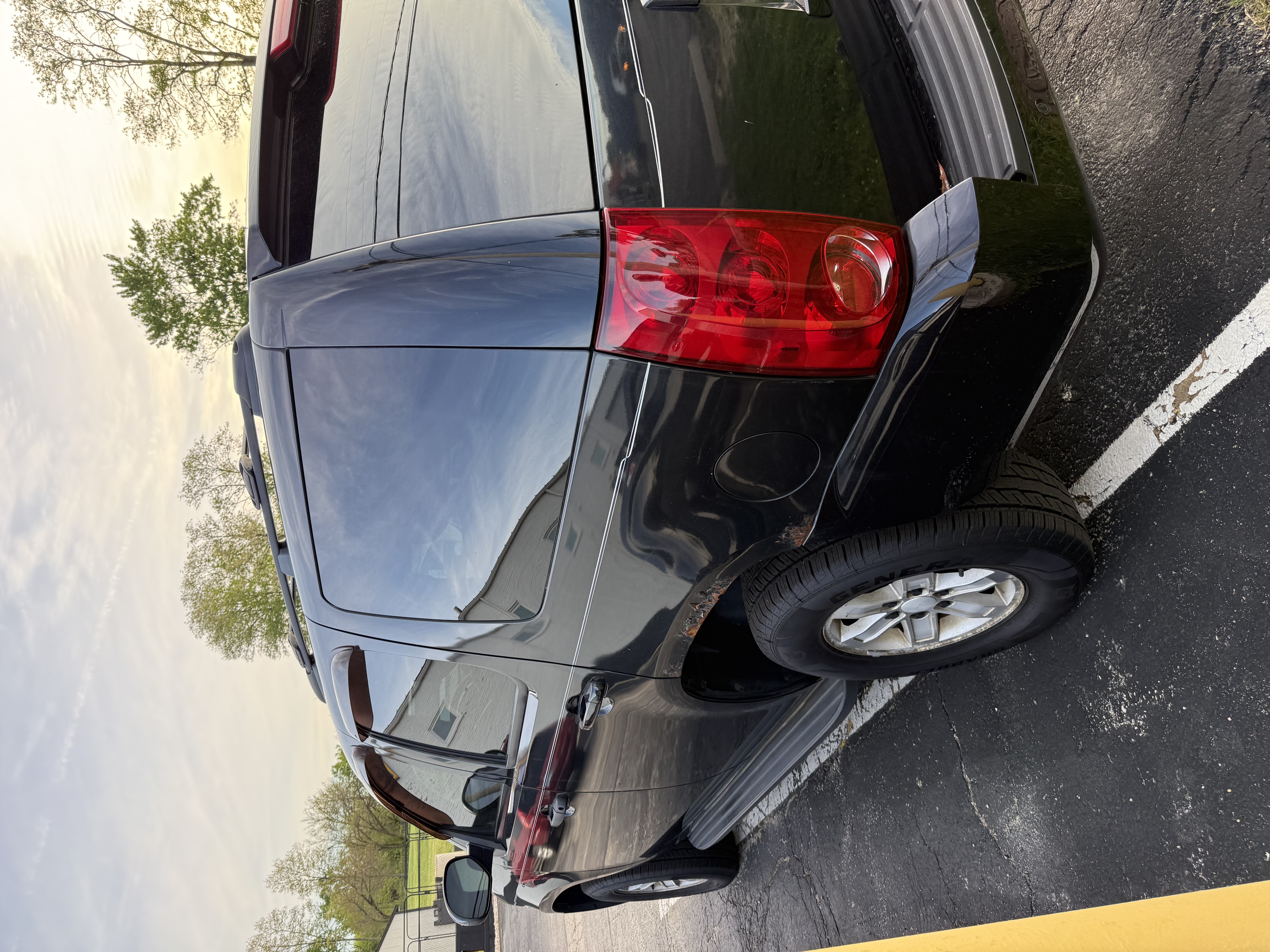 Used 2010 GMC Yukon SLT AWD/4WD image 11
