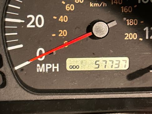 Used 2004 Nissan Sentra Sedan w/ Convenience Pkg image 5