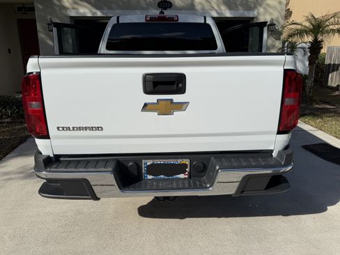 Used 2019 Chevrolet Colorado W/T w/ WT Convenience Package image 11