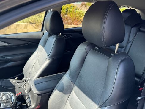 Used 2018 MAZDA CX-9 Touring image 16