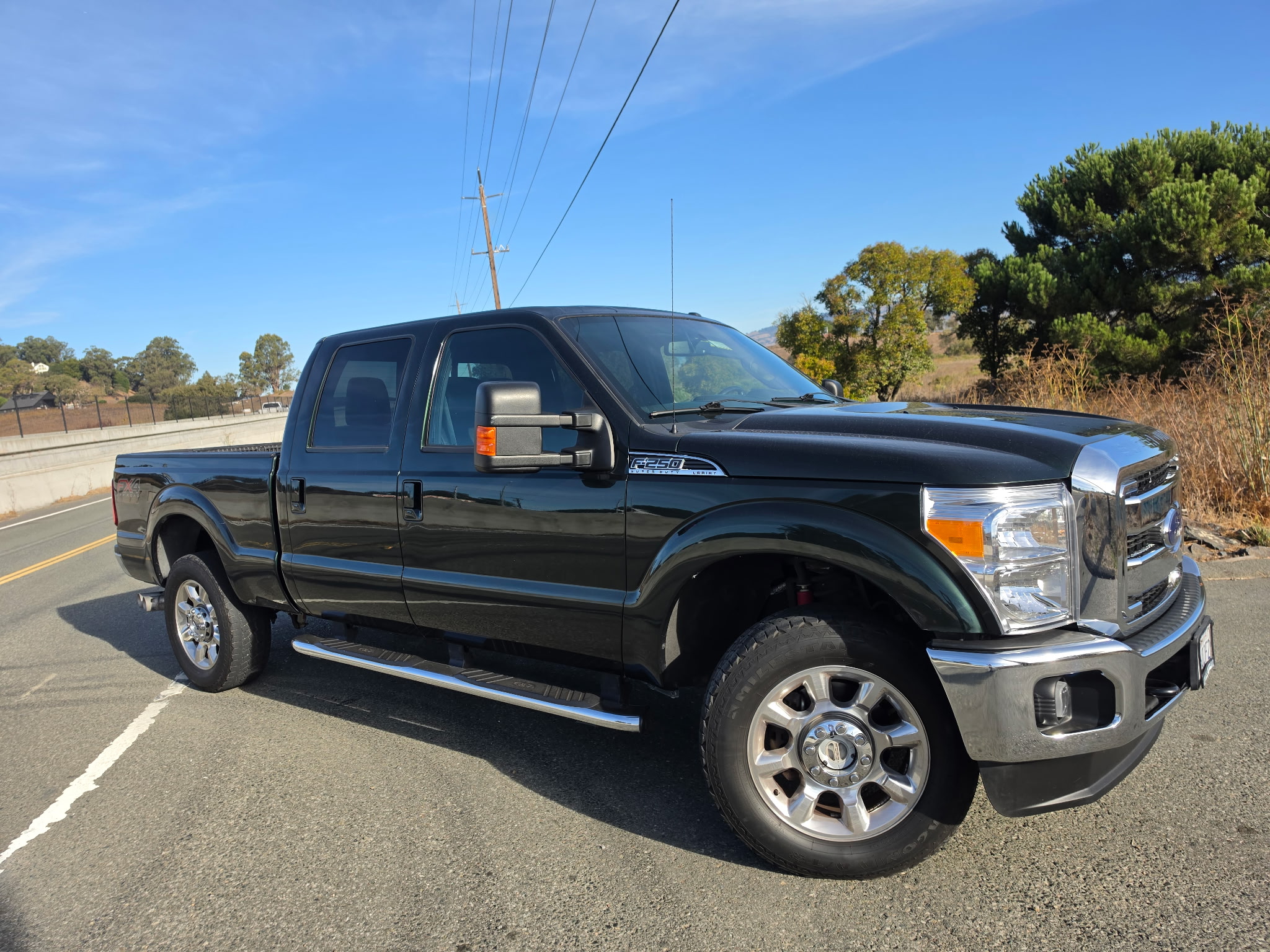 Used 2016 Ford F250 Lariat w/ Lariat Ultimate Package AWD/4WD image 4