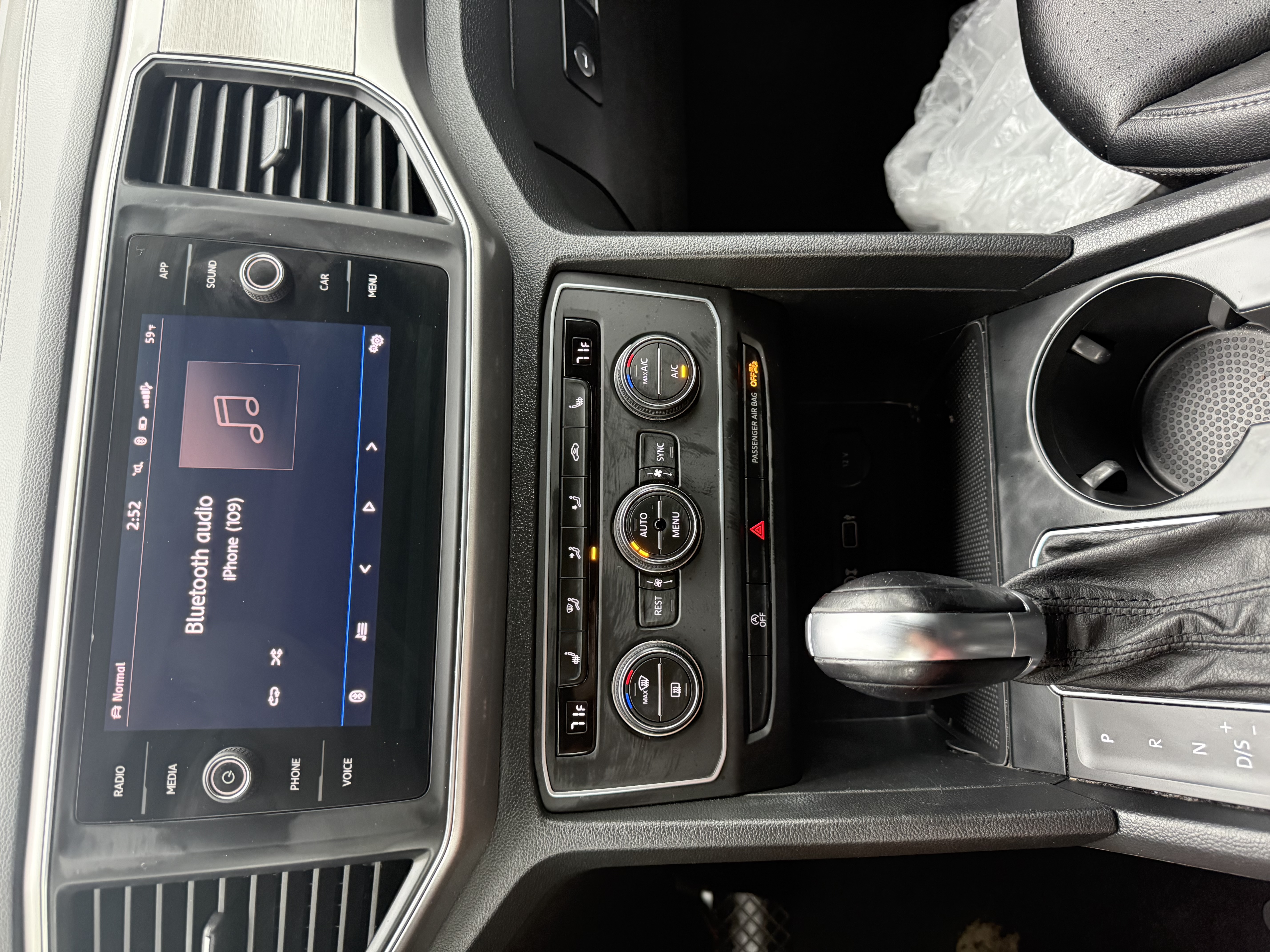 Used 2019 Volkswagen Atlas SE AWD/4WD image 17