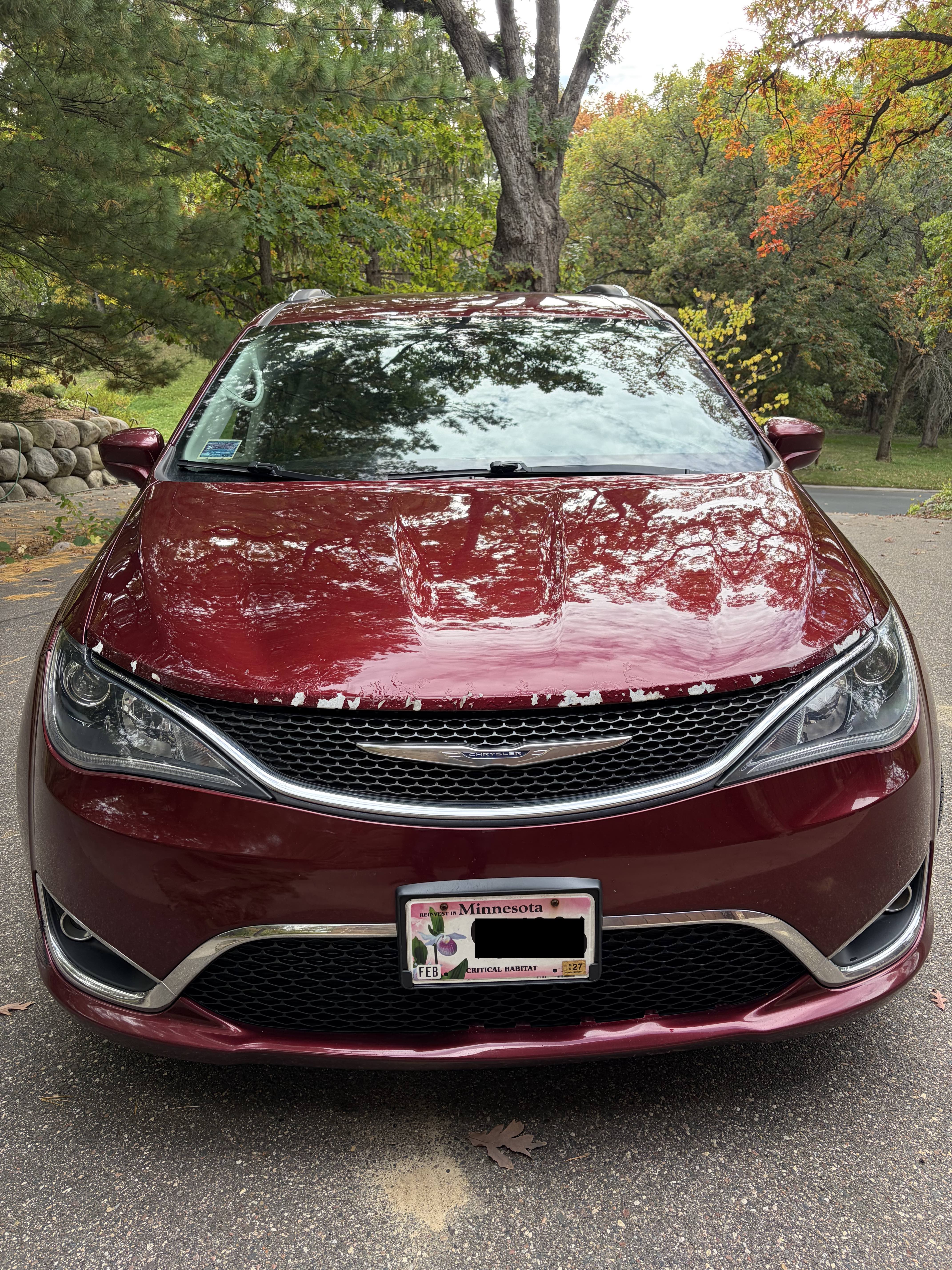 Used 2017 Chrysler Pacifica Touring-L Plus FWD image 4