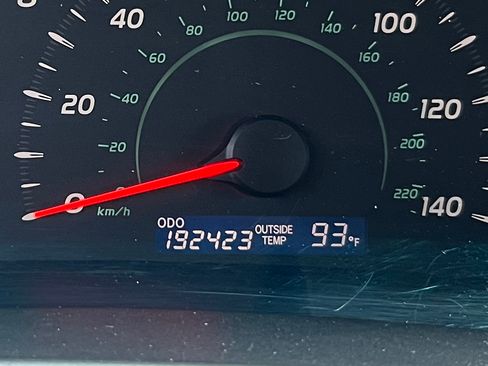 Used 2009 Toyota Camry LE FWD image 9