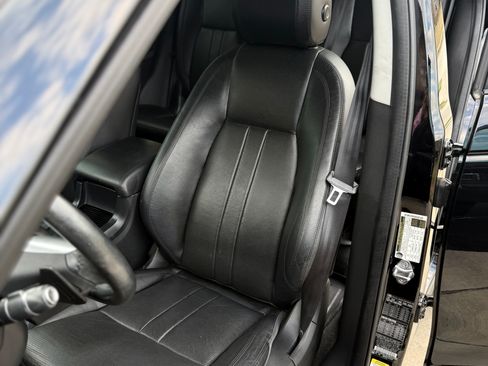 Used 2018 Land Rover Discovery Sport HSE image 23