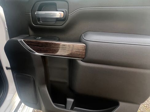 Used 2023 GMC Sierra 3500 SLE w/ SLE Value Package image 14