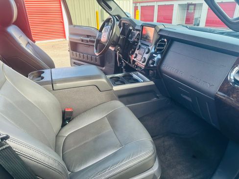 Used 2015 Ford F350 Platinum w/ Snow Plow Prep Package image 9