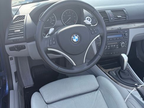 Used 2010 BMW 128i Convertible RWD image 9