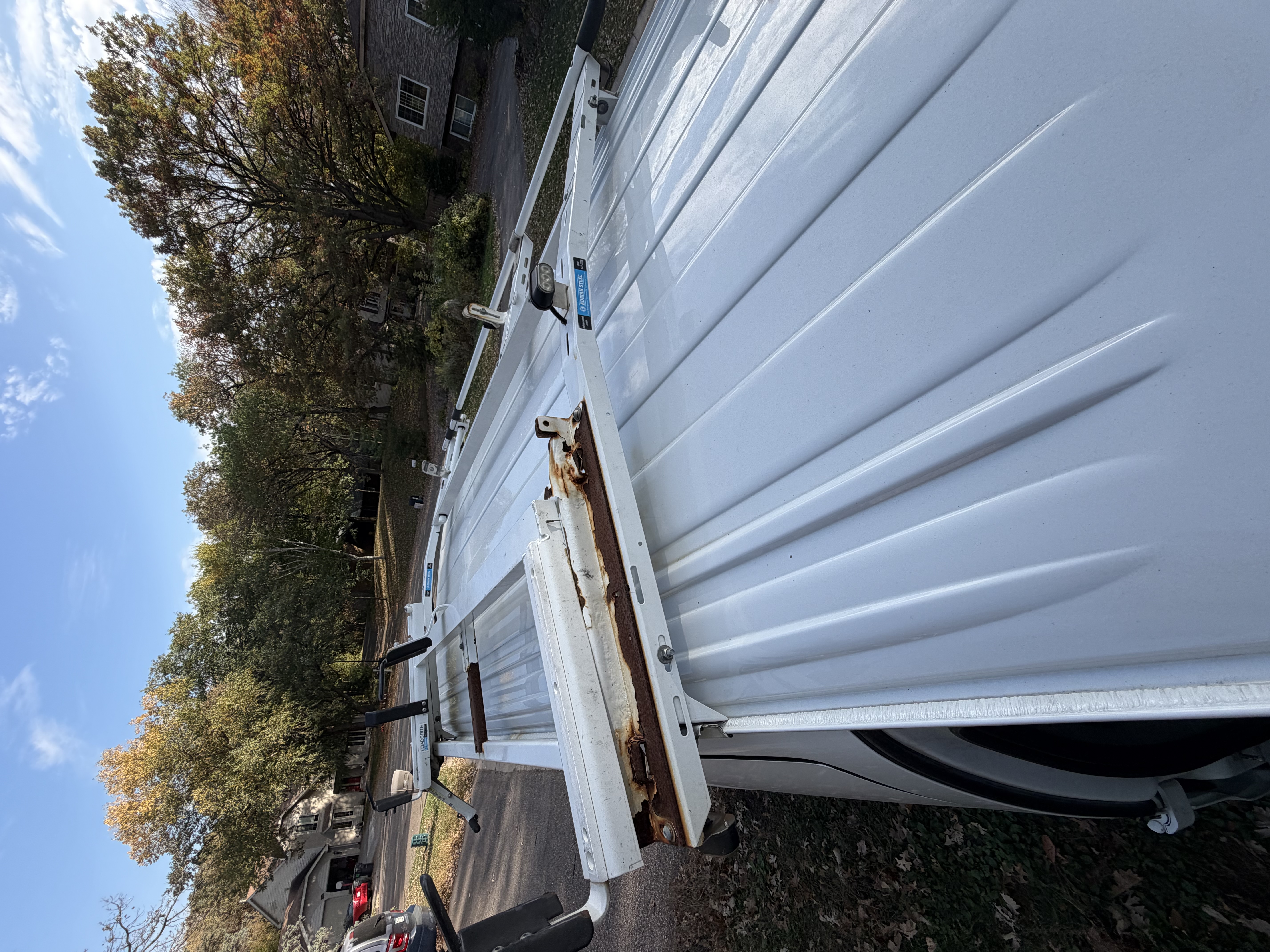 Used 2015 Chevrolet Express 2500 RWD image 22