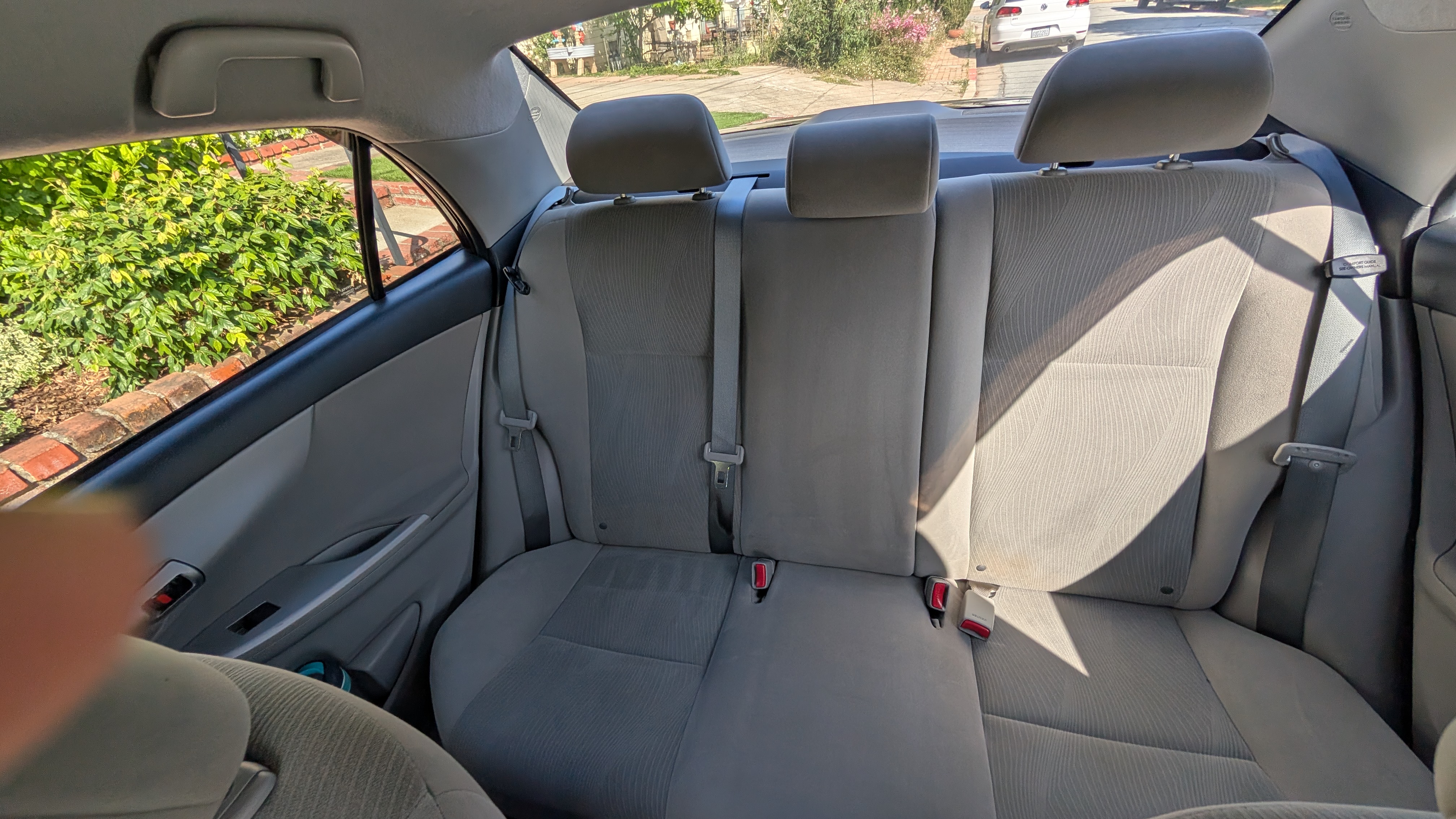 Used 2013 Toyota Corolla LE FWD image 12