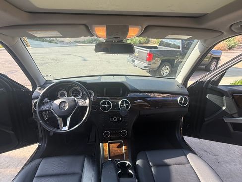 Used 2015 Mercedes-Benz GLK 350 2WD image 6