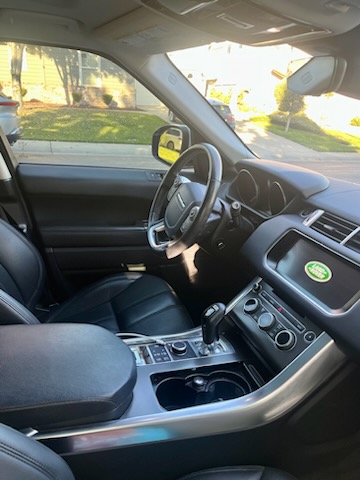 Used 2017 Land Rover Range Rover Sport SE AWD/4WD image 10