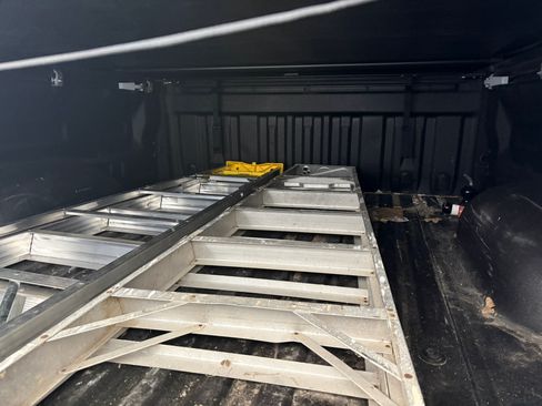 Used 2014 Toyota Tundra SR5 w/ SR5 Upgrade Package image 5