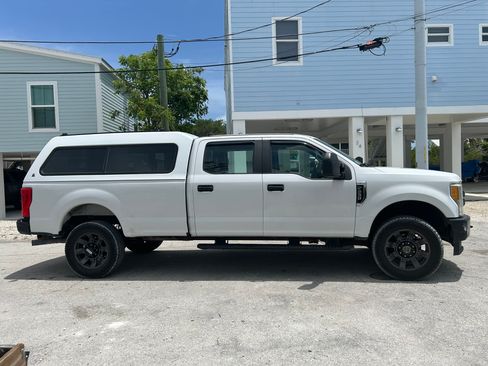 Used 2017 Ford F250 XL AWD/4WD image 8