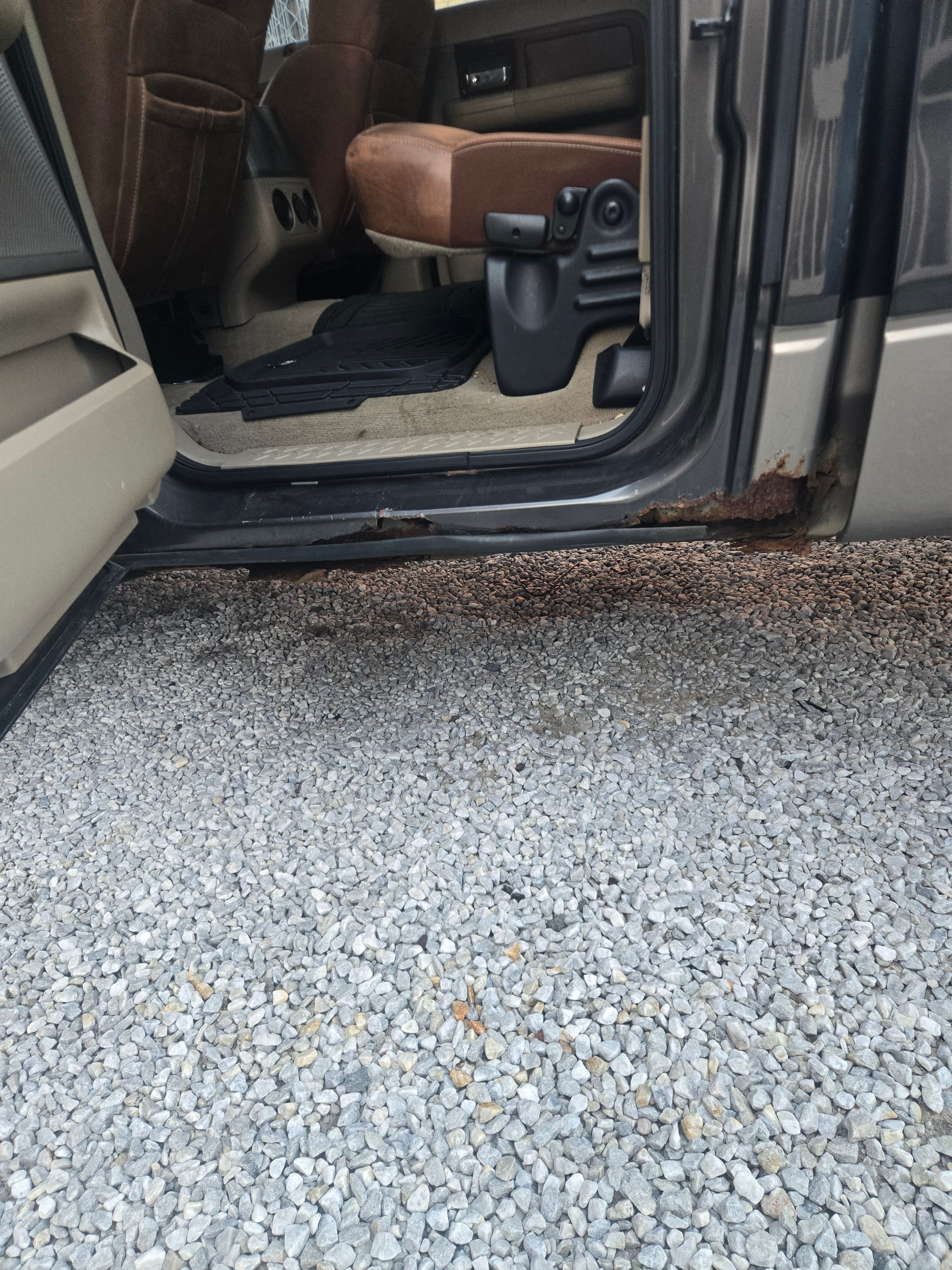 Used 2005 Ford F150 King Ranch AWD/4WD image 12