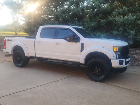 Used 2022 Ford F250 Lariat w/ Black Appearance Package image 1