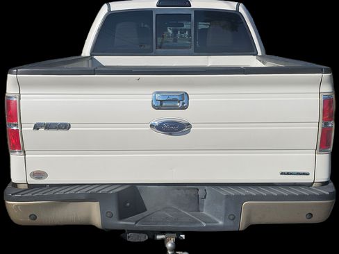 Used 2012 Ford F150 Lariat w/ Lariat Chrome Pkg image 4