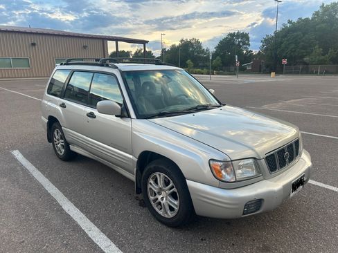 Used 2001 Subaru Forester S AWD/4WD image 1