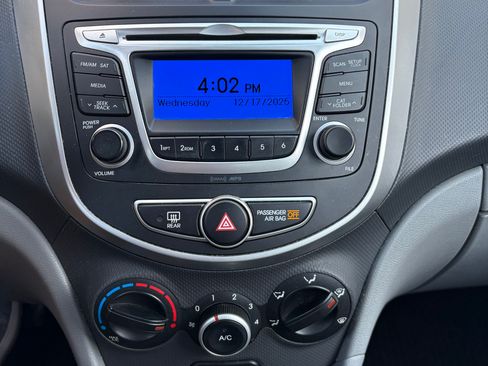 Used 2014 Hyundai Accent GS image 16