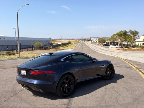 Used 2016 Jaguar F-TYPE Coupe RWD image 1