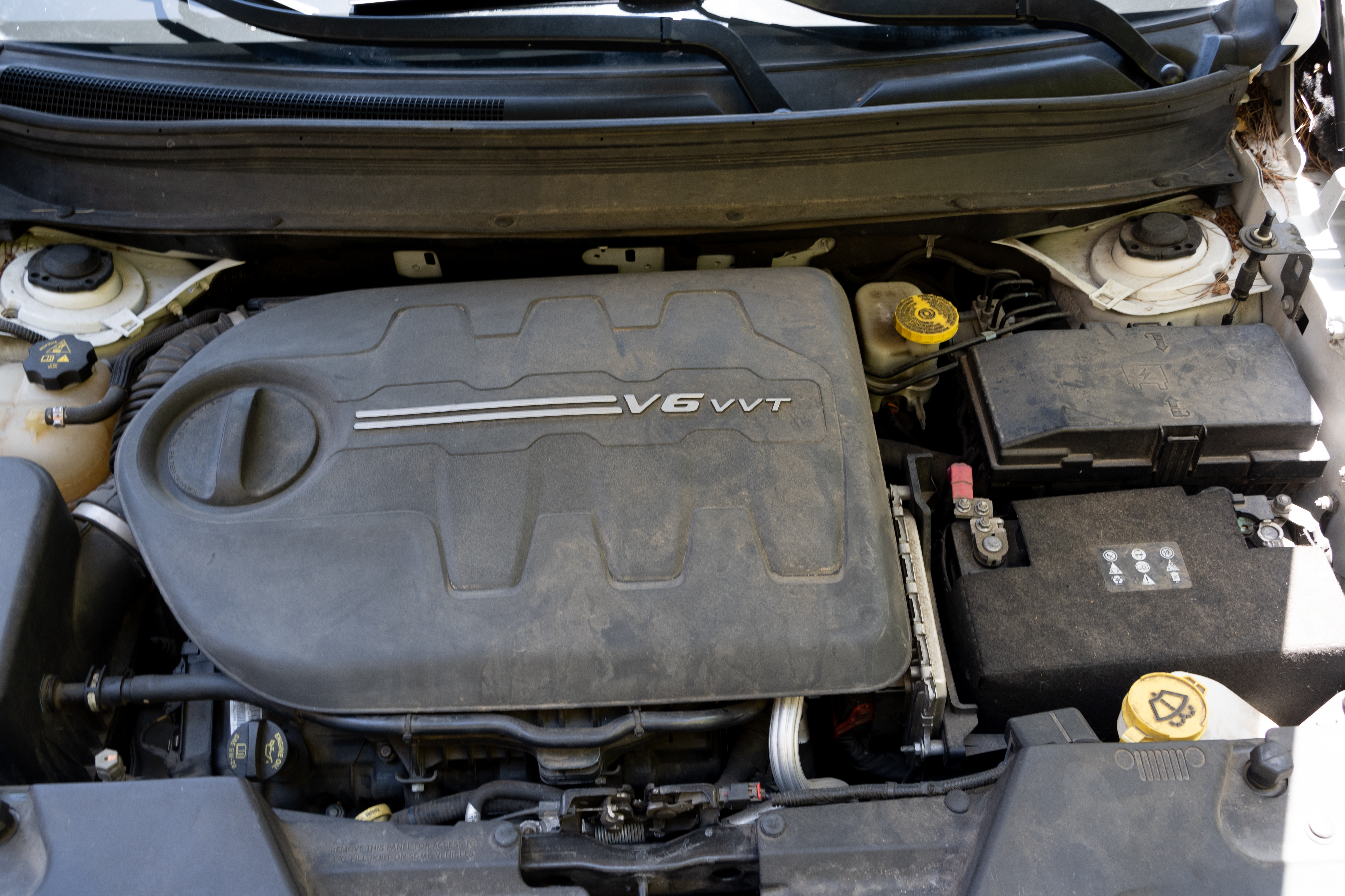Used 2015 Jeep Cherokee Latitude AWD/4WD image 16