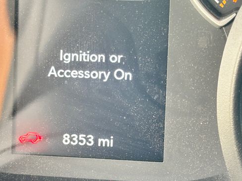 Used 2025 Jeep Wrangler Unlimited Sport image 5